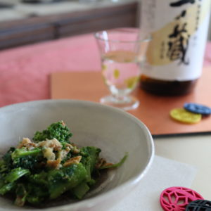 スナックりえ〜酒とつまみを片手に、土曜だから夜更かし